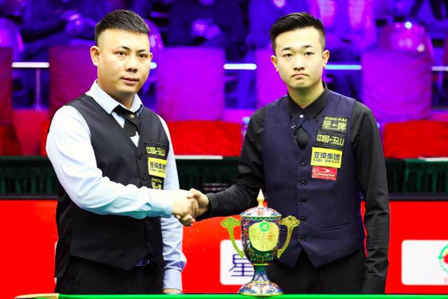 个签约与交 个签约与交